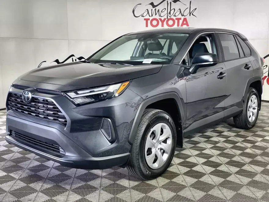 2025 Toyota RAV4 LE photo 1