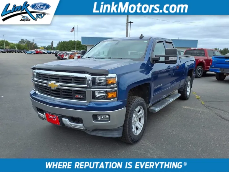 2015 Chevrolet Silverado 1500 LT photo 1