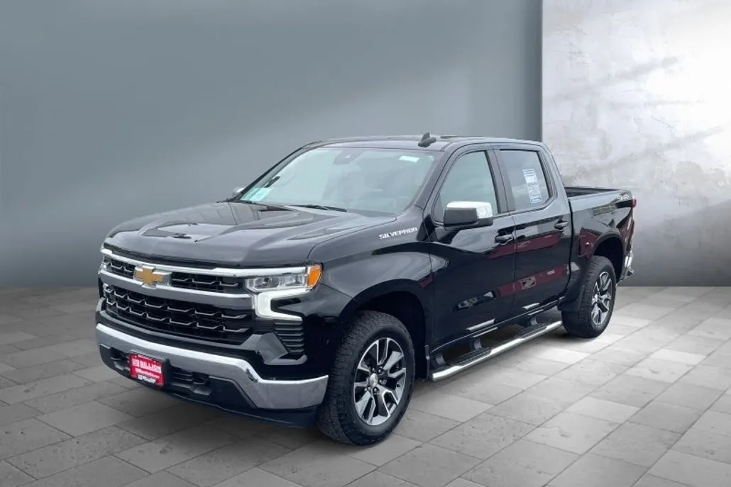 2022 Chevrolet Silverado 1500 LT photo 1