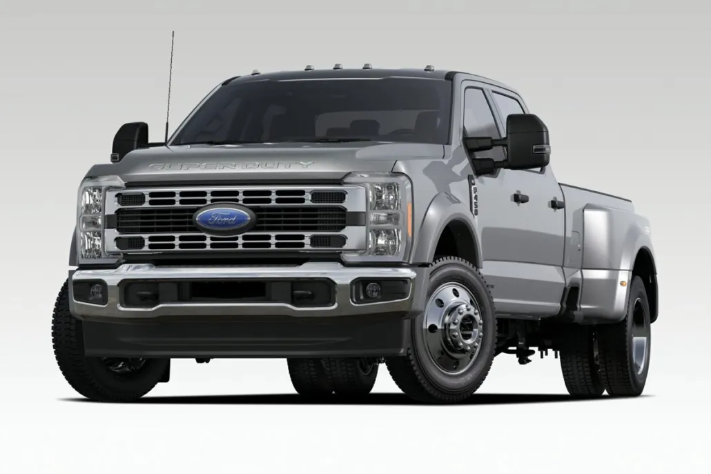 2025 Ford F-450 XLT photo 1