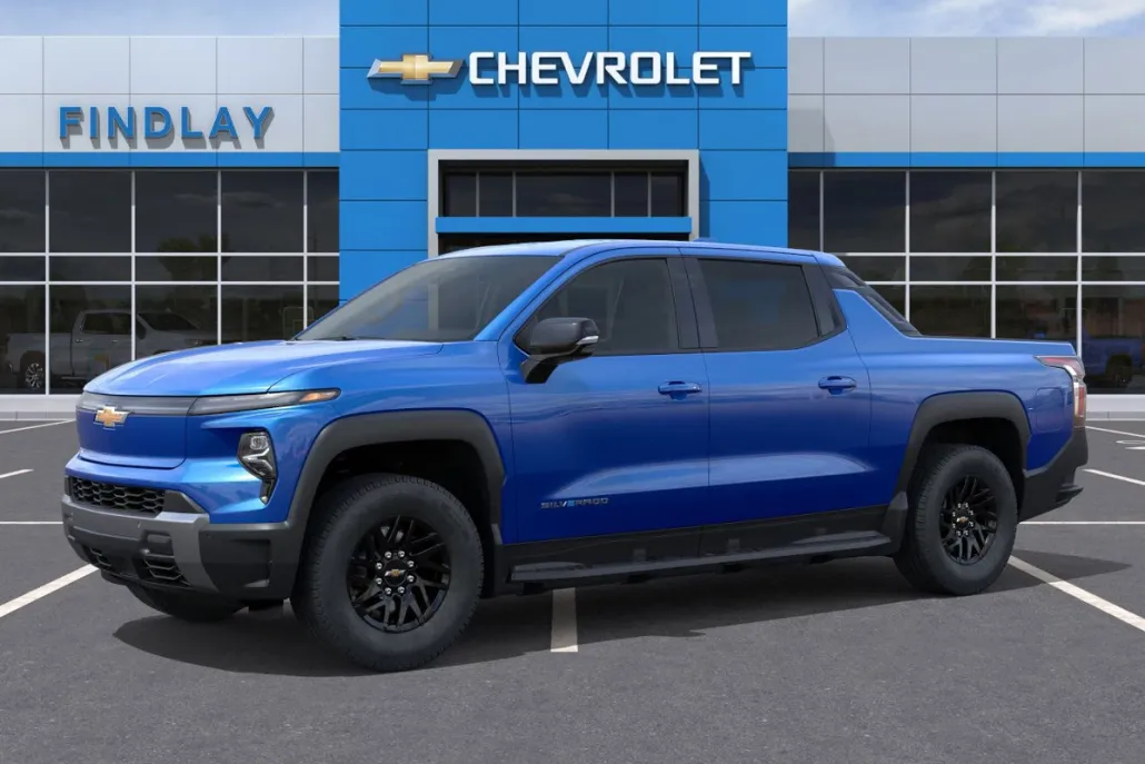 2025 Chevrolet Silverado LT photo 1