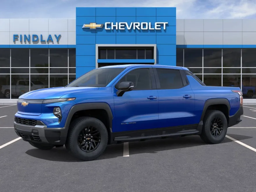 2025 Chevrolet Silverado LT photo 1