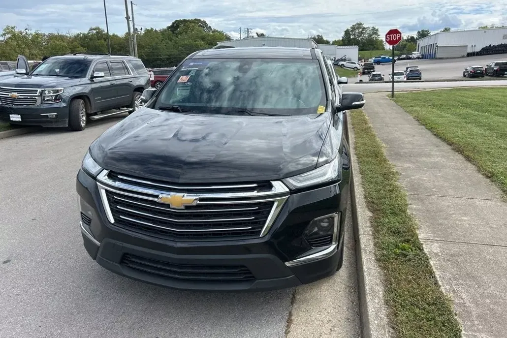 2022 Chevrolet Traverse Cloth photo 1