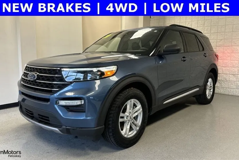 2020 Ford Explorer XLT photo 1