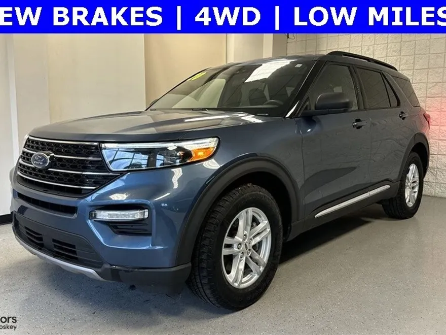 2020 Ford Explorer XLT photo 1