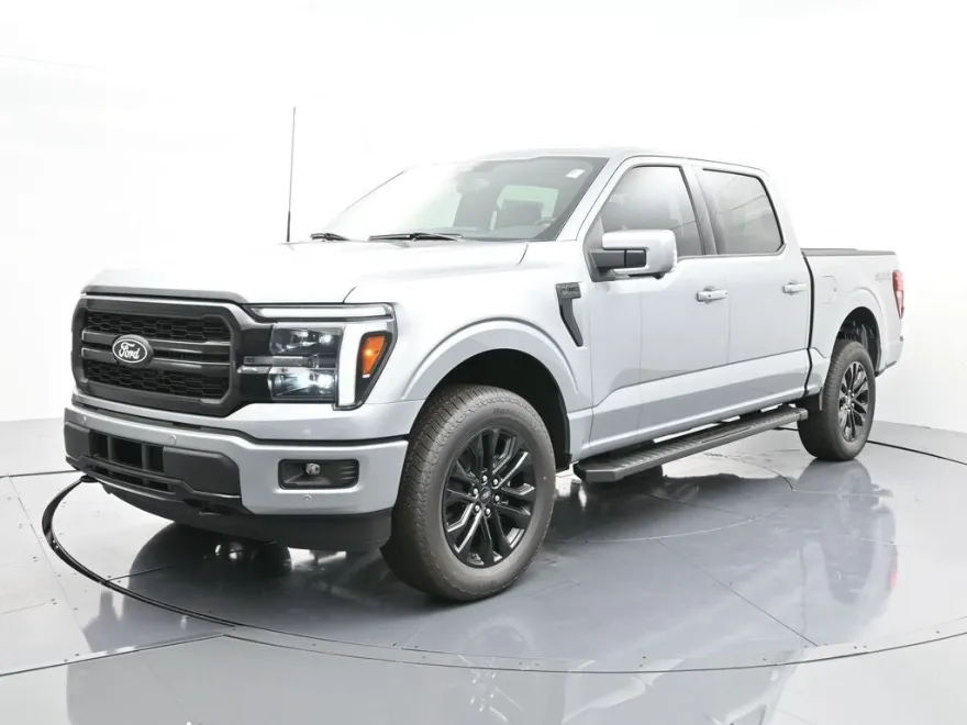 2025 Ford F-150 Lariat photo 1