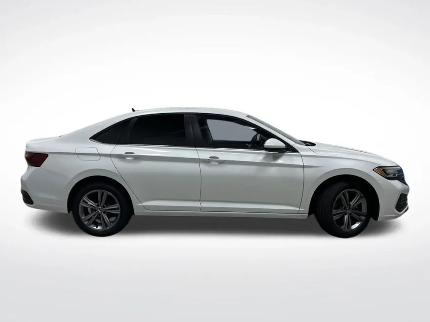 2023 Volkswagen Jetta 1.5T SE photo 1