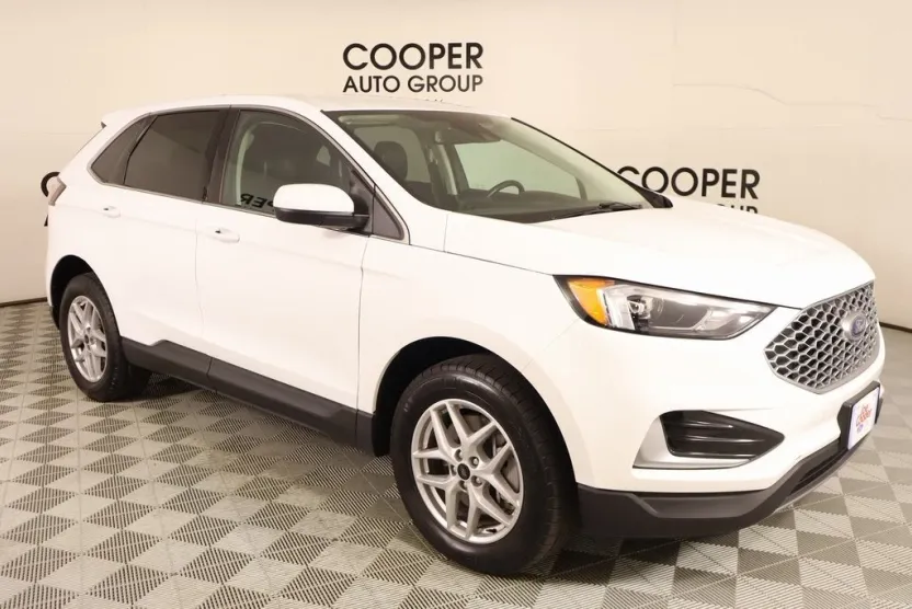 2024 Ford Edge SEL photo 1