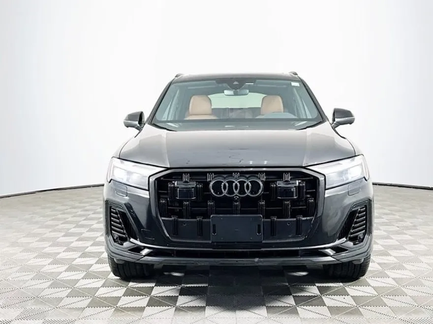 2025 Audi Q7 55 Premium Plus photo 1