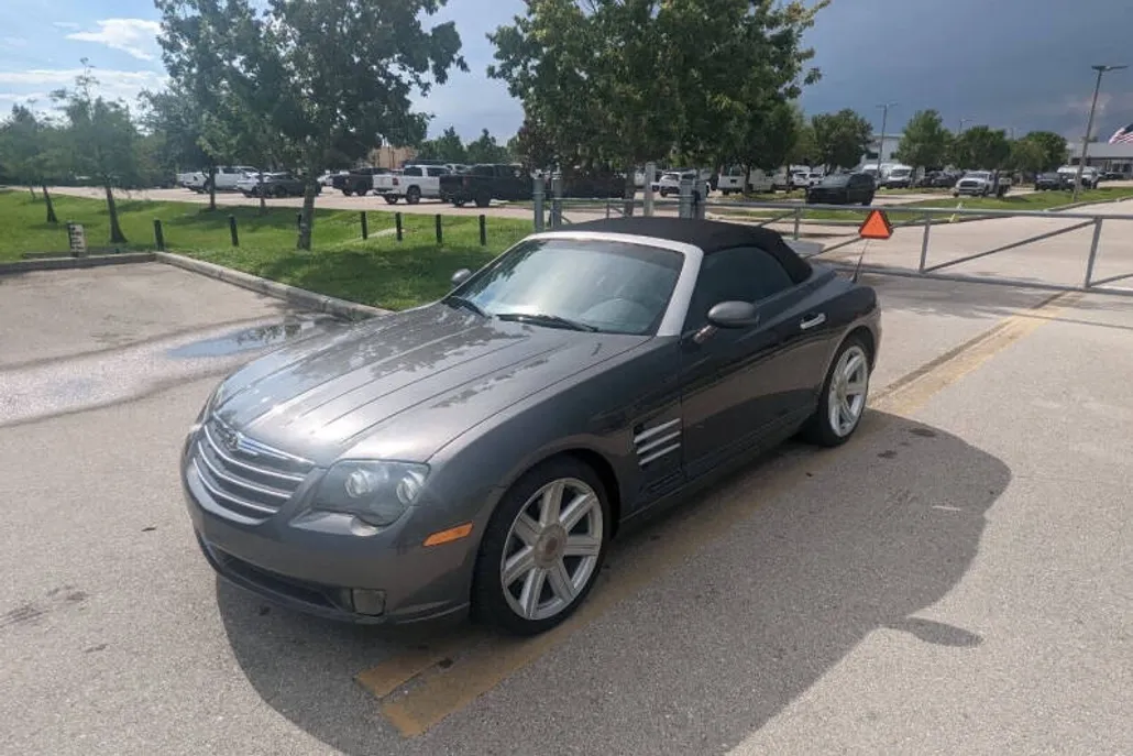 2005 Chrysler Crossfire Limited photo 1