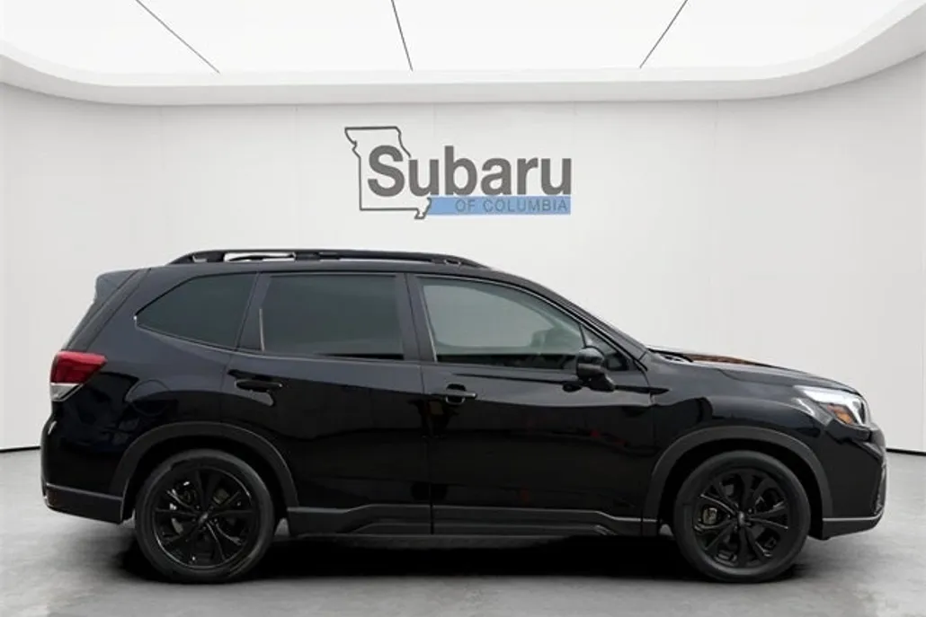 2021 Subaru Forester Sport photo 1