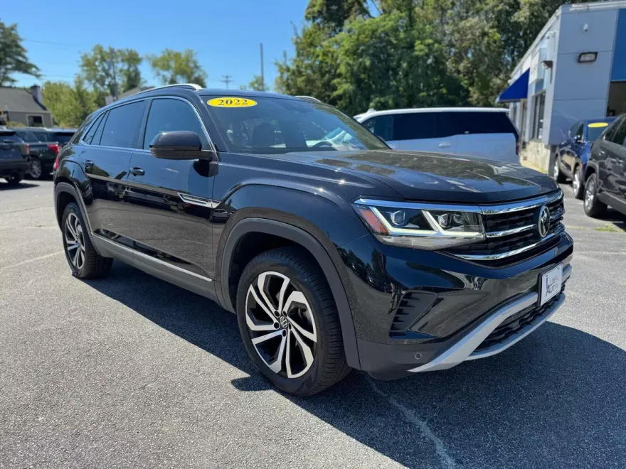 2022 Volkswagen Atlas Cross Sport SEL photo 1