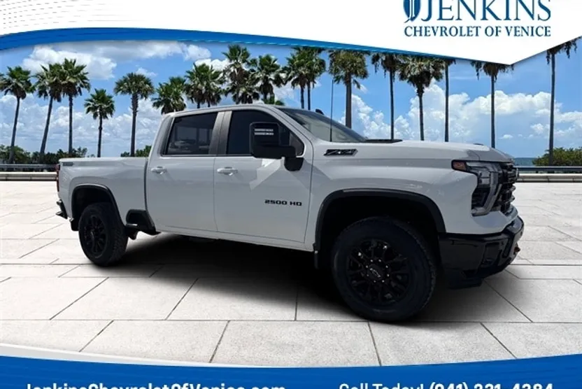 2025 Chevrolet Silverado 2500HD LT photo 1