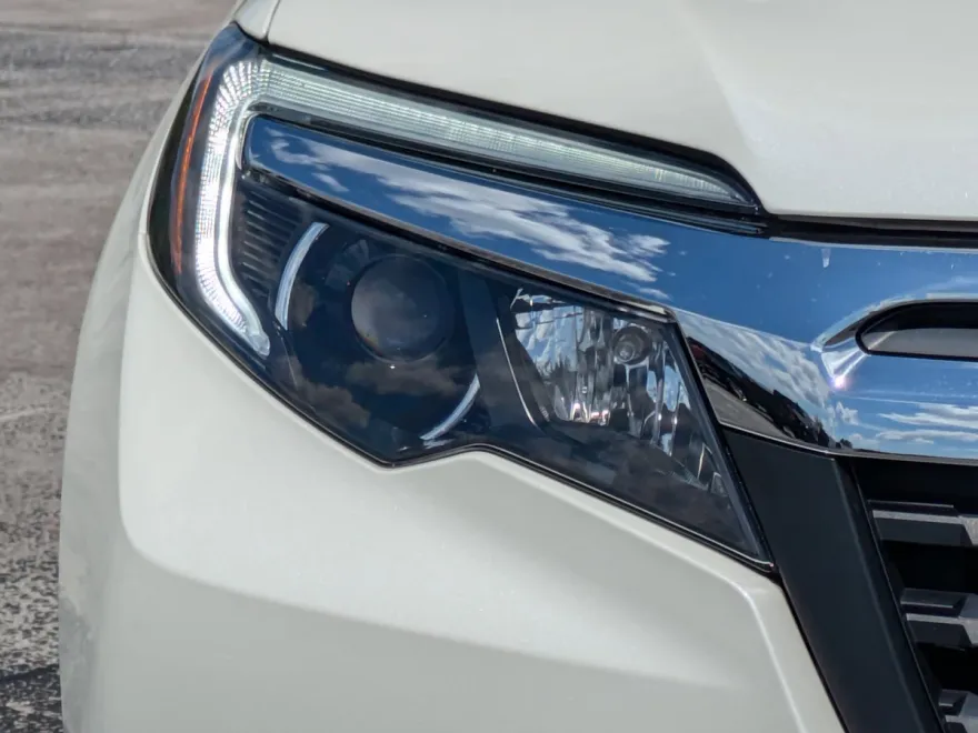 2019 Honda Ridgeline RTL-T photo 1