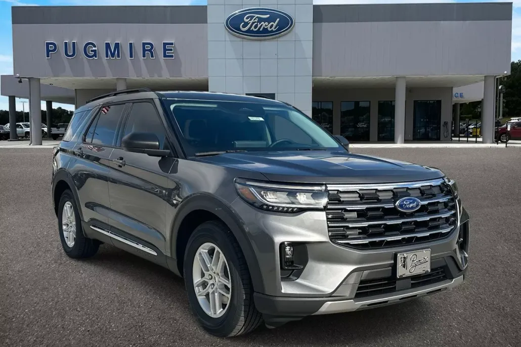 2025 Ford Explorer photo 1