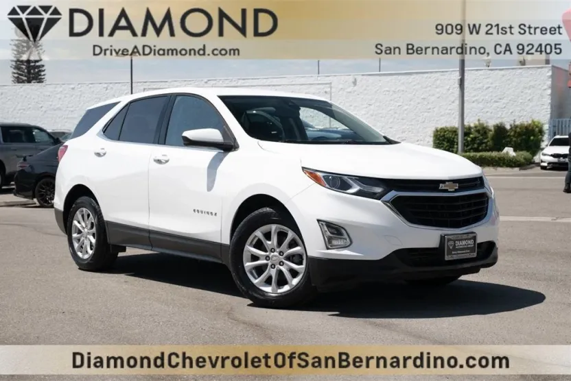 2020 Chevrolet Equinox LT photo 1