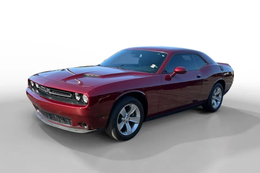 2021 Dodge Challenger SXT photo 1