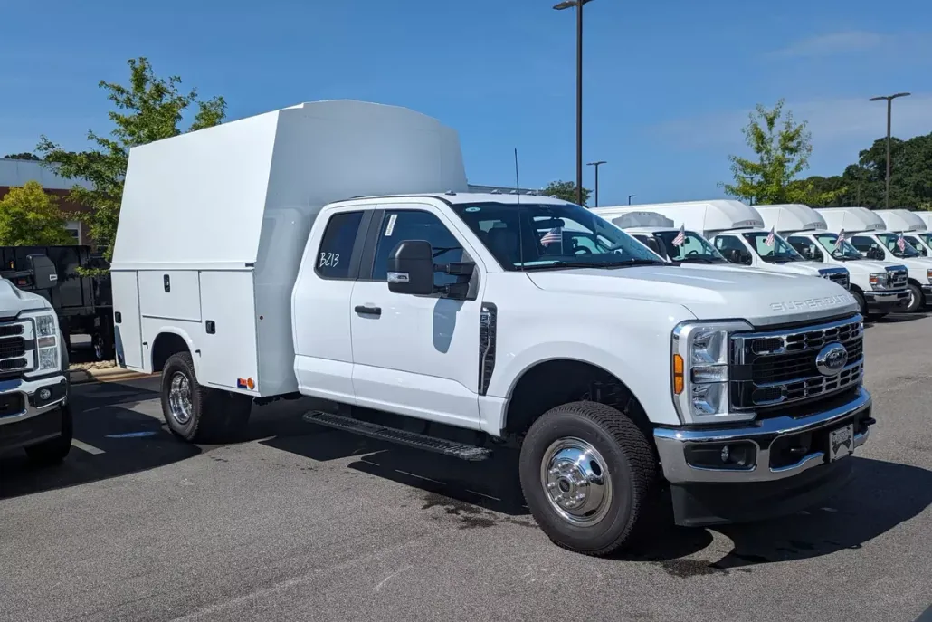 2025 Ford F-350 XL photo 1