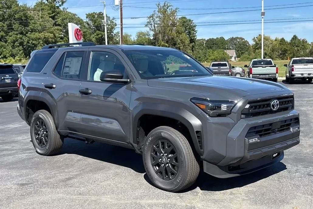 2025 Toyota 4Runner SR5 photo 1