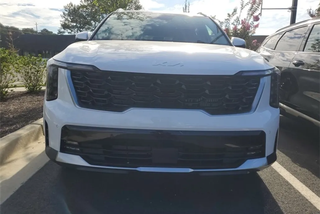 2026 Kia Sorento EX photo 1