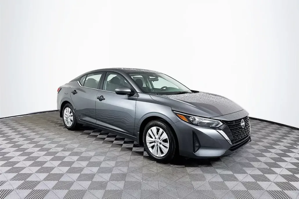2025 Nissan Sentra S photo 1