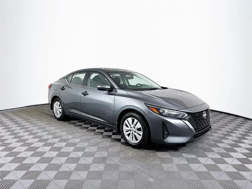 2025 Nissan Sentra S photo 1