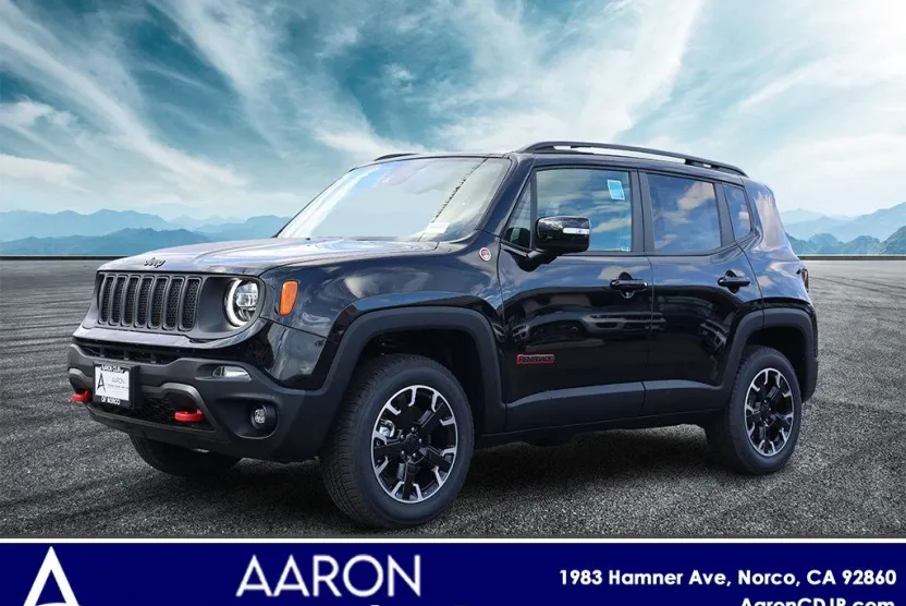 2023 Jeep Renegade Trailhawk photo 1