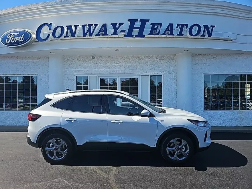 2026 Ford Escape Hybrid ST-Line Select photo 1