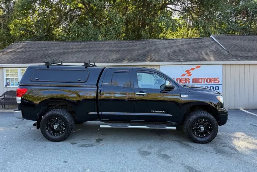 2011 Toyota Tundra Limited photo 1
