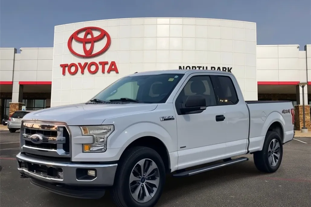 2015 Ford F-150 XLT photo 1