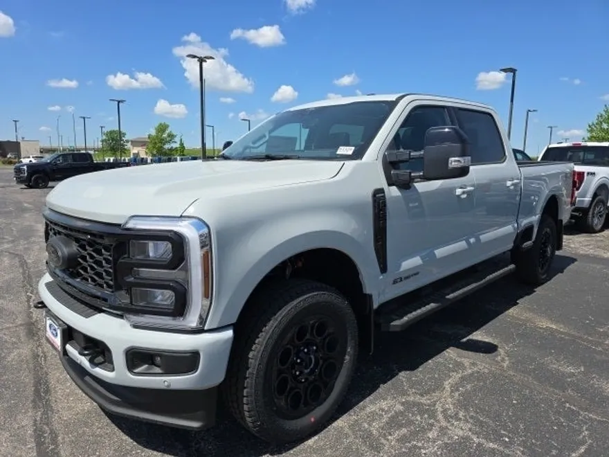 2025 Ford F-350 photo 1