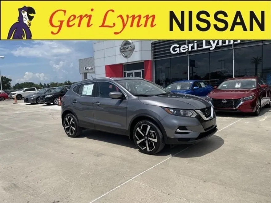 2022 Nissan Rogue Sport SL photo 1