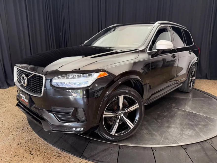 2016 Volvo XC90 T6 R-Design photo 1