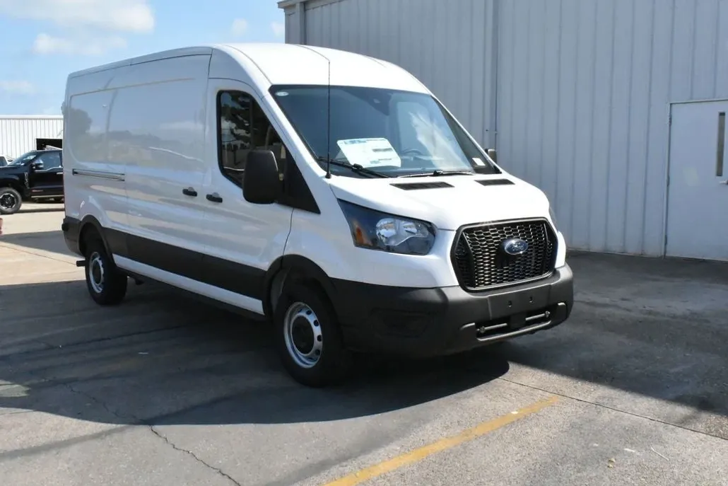 2025 Ford Transit photo 1