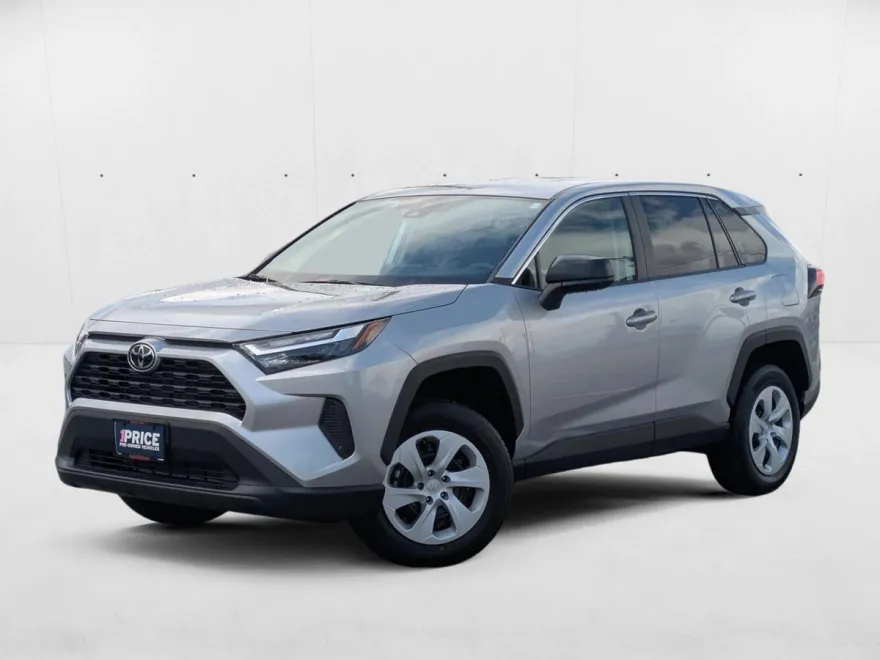 2025 Toyota RAV4 LE photo 1