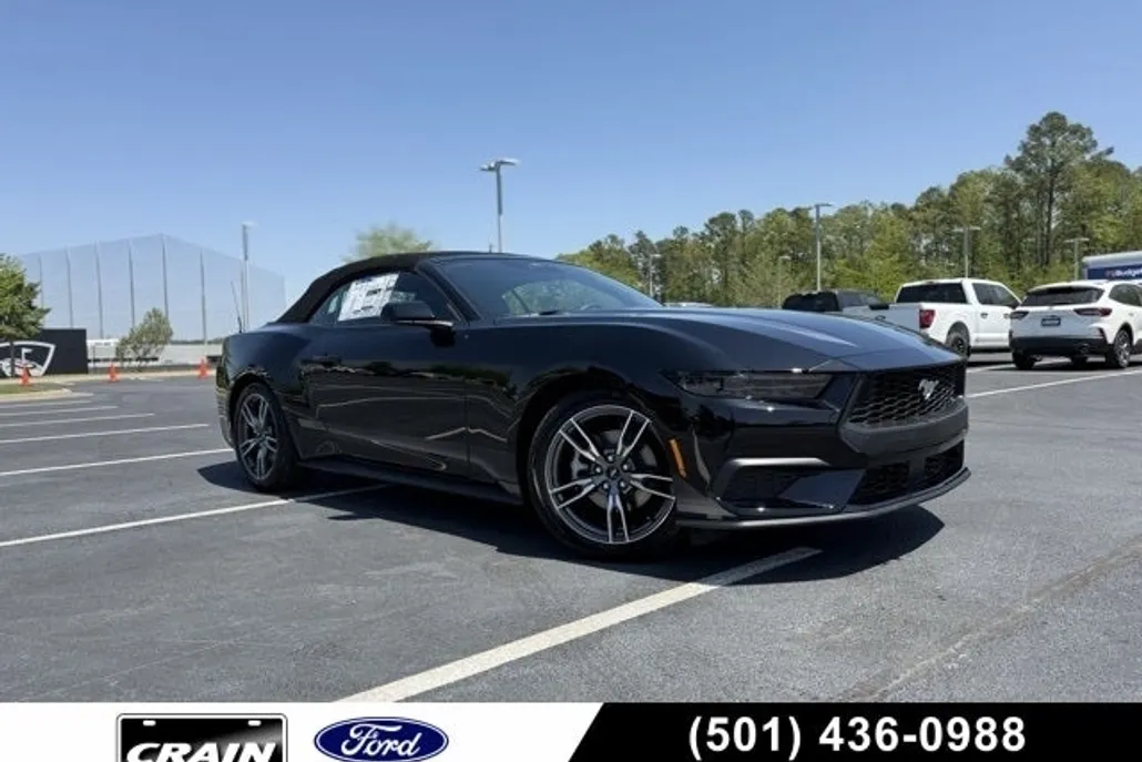 2025 Ford Mustang EcoBoost Premium photo 1
