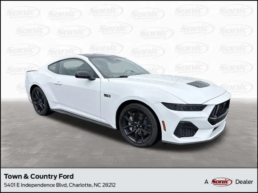 2025 Ford Mustang GT photo 1