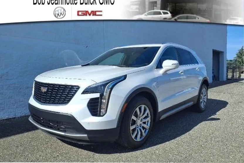 2022 Cadillac XT4 Premium Luxury photo 1