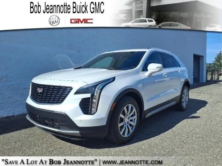 2022 Cadillac XT4 Premium Luxury photo 1
