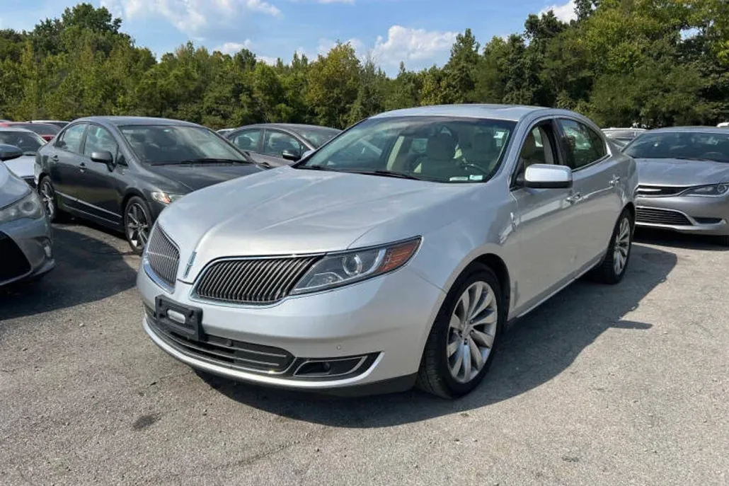 2014 Lincoln MKS photo 1