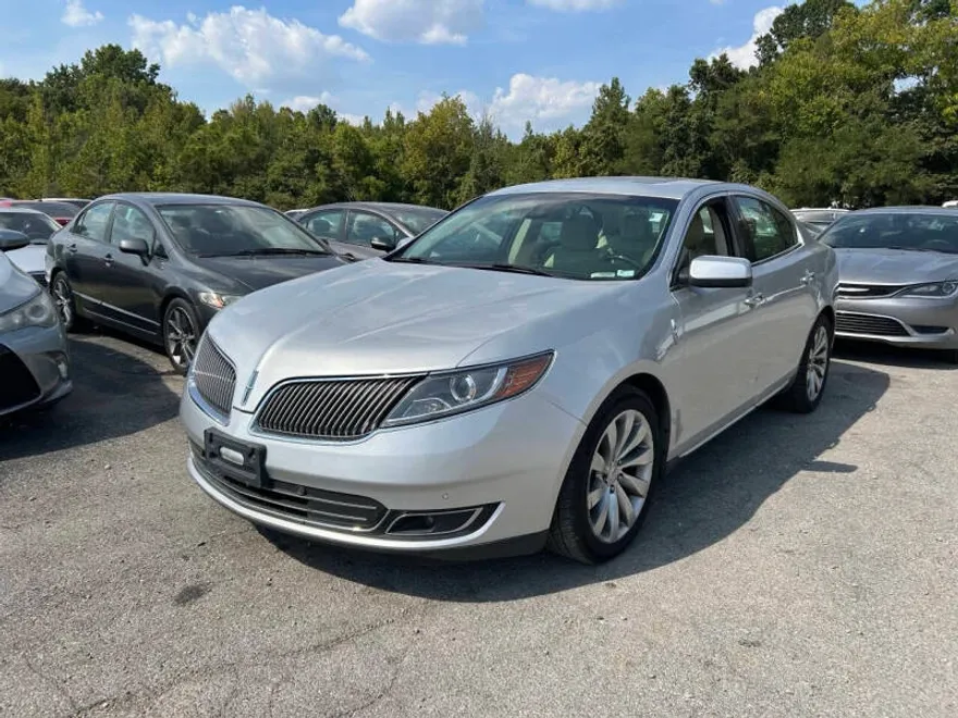 2014 Lincoln MKS photo 1