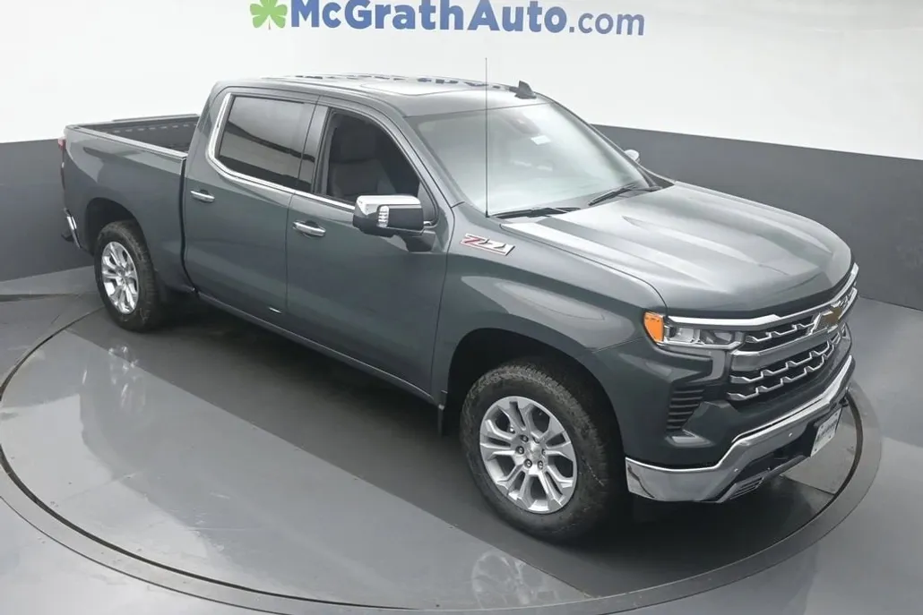 2025 Chevrolet Silverado 1500 LTZ photo 1
