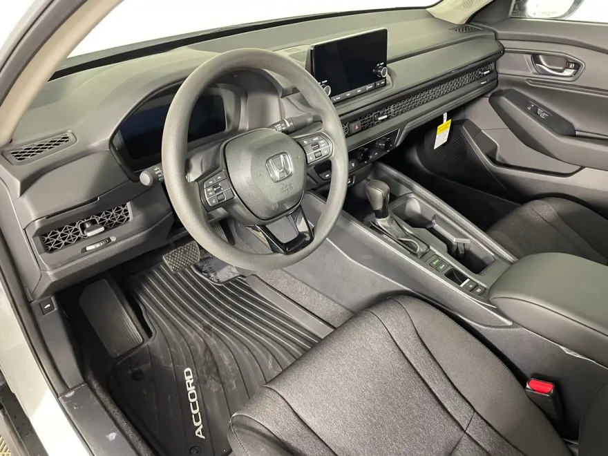 2025 Honda Accord SE photo 1