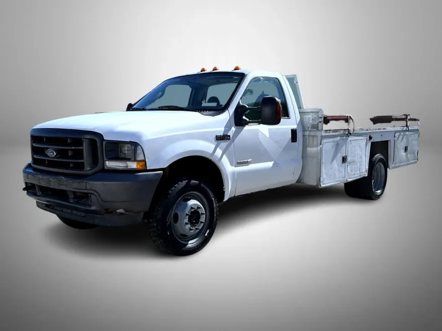 2004 Ford F-550 XL photo 1