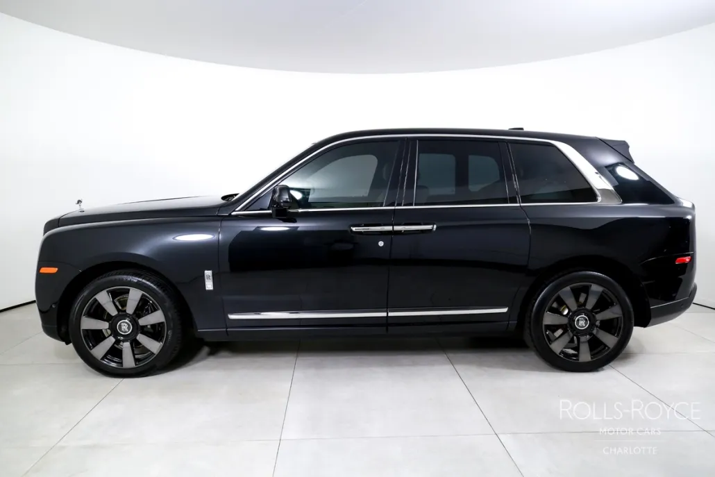 2019 Rolls Royce Cullinan RR31 photo 1