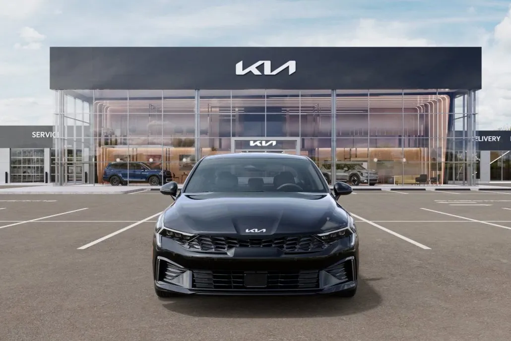 2025 Kia K5 LXS photo 1