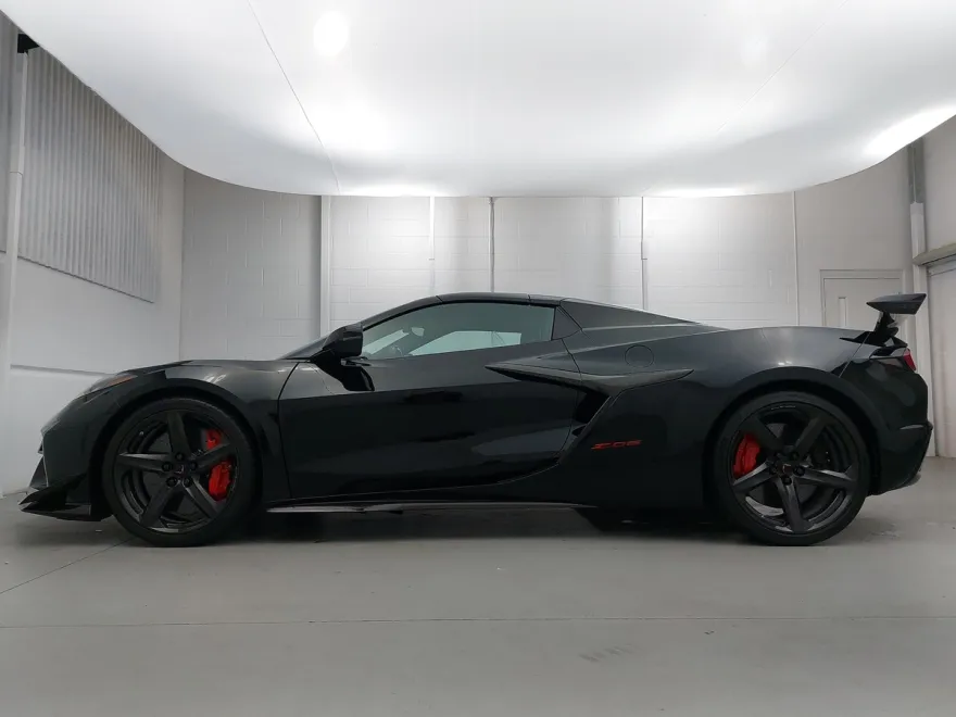 2024 Chevrolet Corvette Stingray Z06 3LZ Convertible photo 2