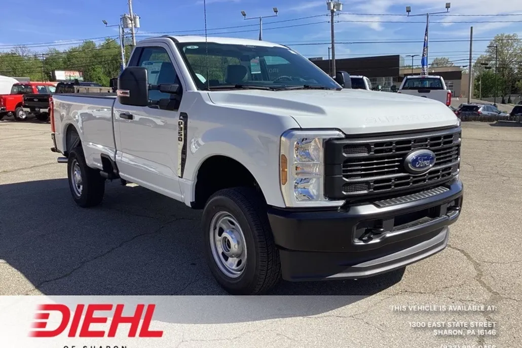 2025 Ford F-350 photo 1