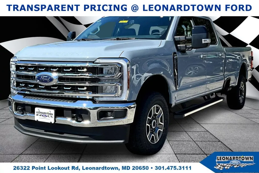 2026 Ford F-350 Lariat photo 1