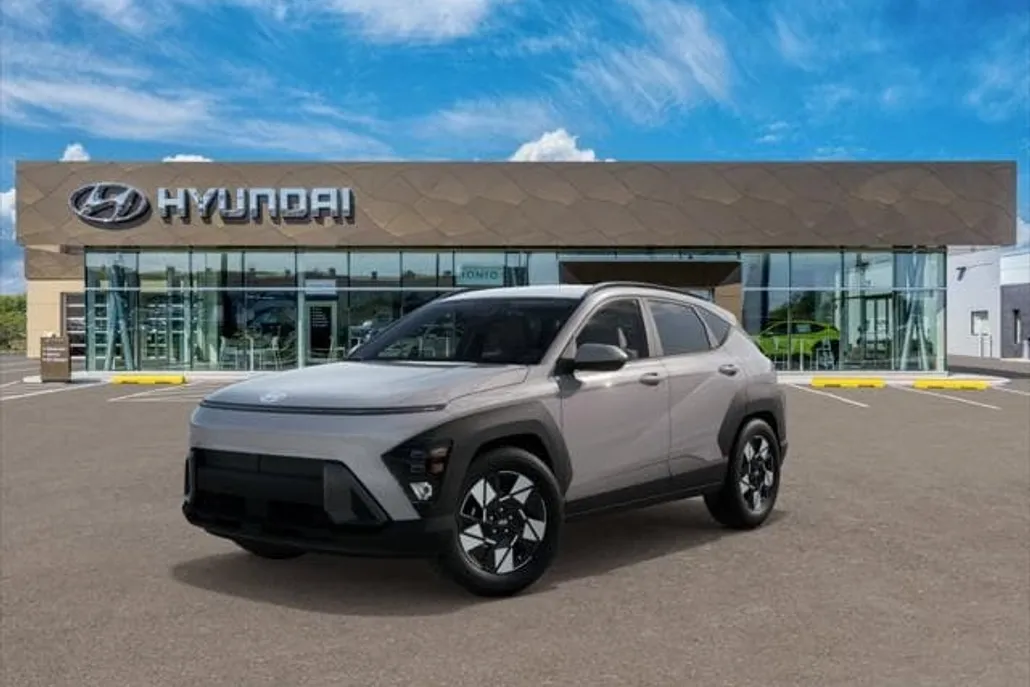 2025 Hyundai Kona SEL photo 1